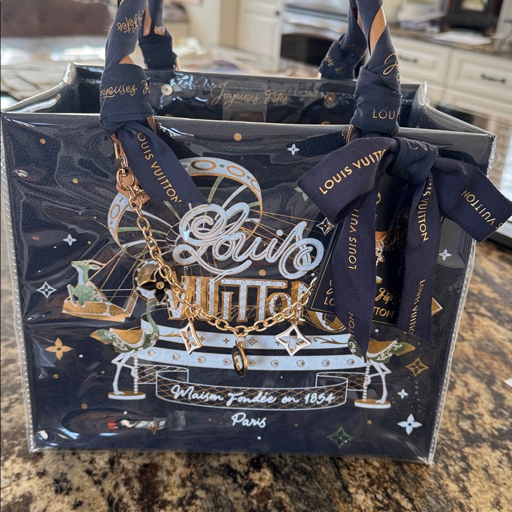 Louis Vuitton Black and Gold Tote Bag - Picture 12 of 12